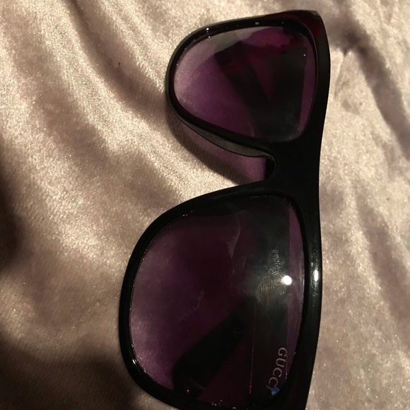 Gucci Shade Sunglasses 🕶 - Picture 7 of 7